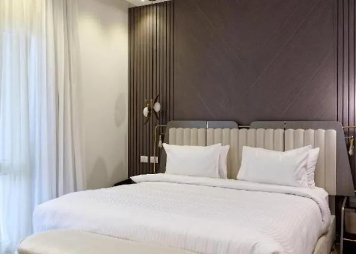 Luxurious 3 Bedrooms With Private Sauna And Jacuzzi