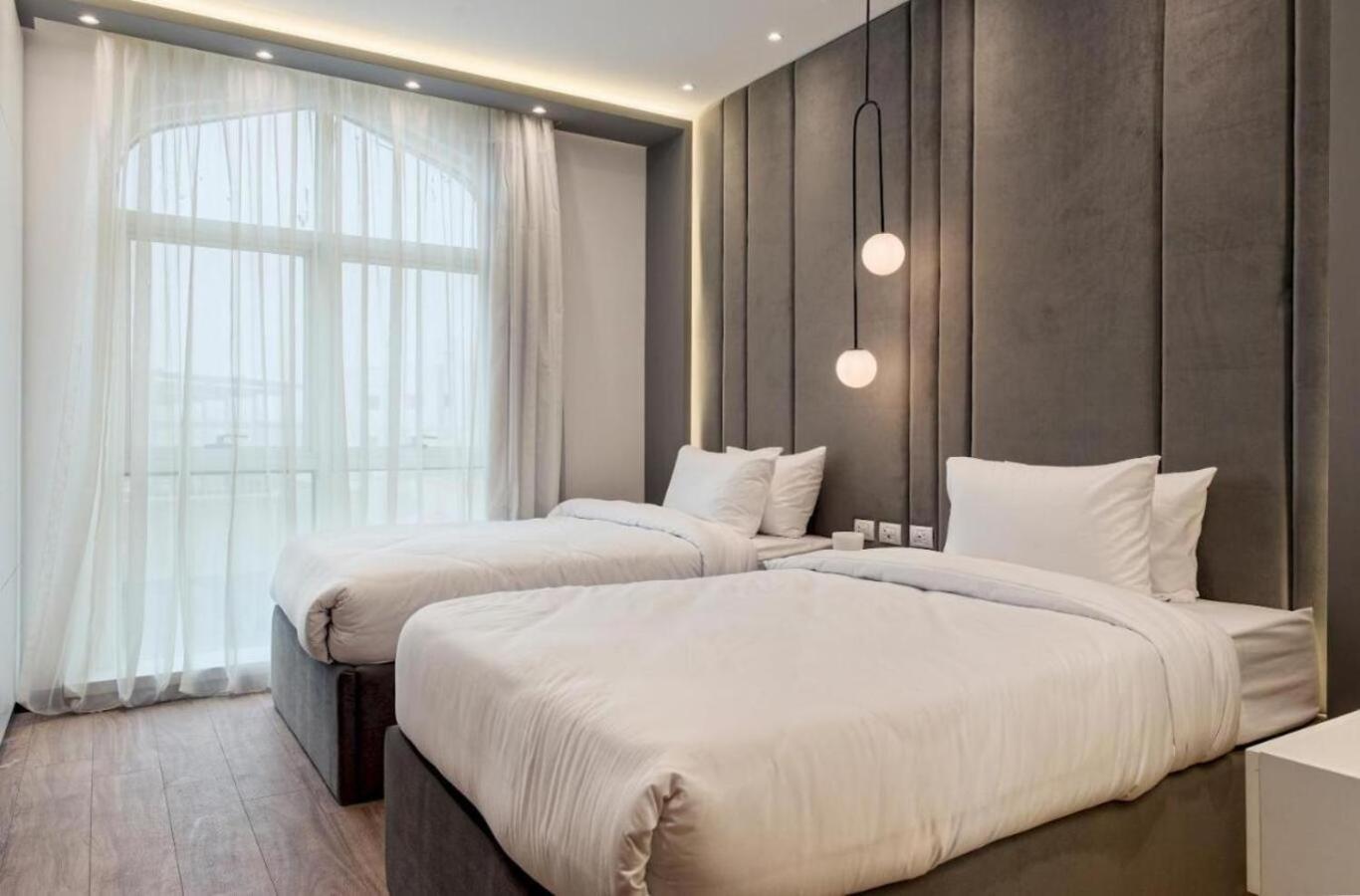 Luxurious 3 Bedrooms With Private Sauna And Jacuzzi *