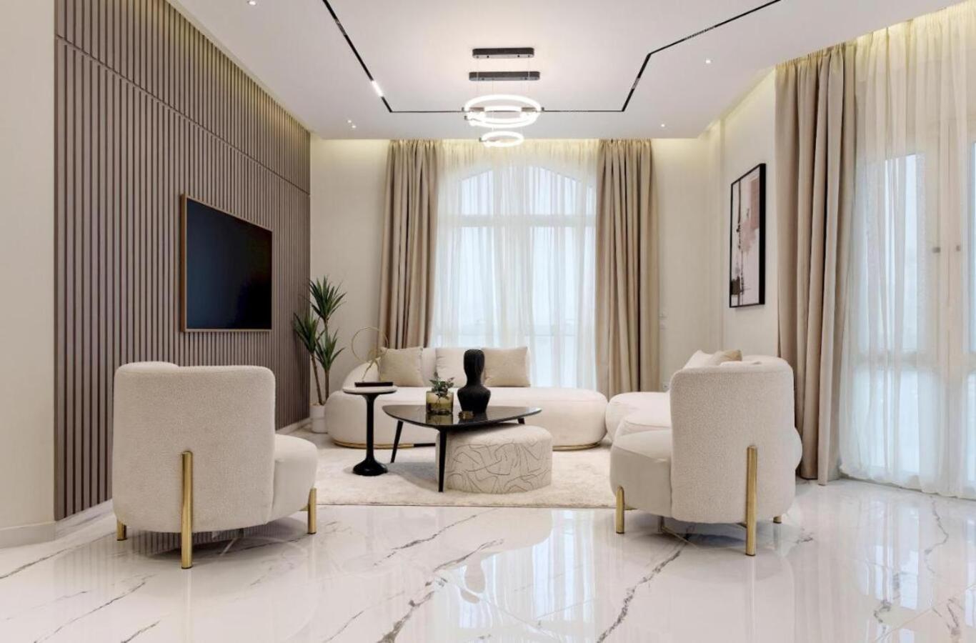 Luxurious 3 Bedrooms With Private Sauna And Jacuzzi