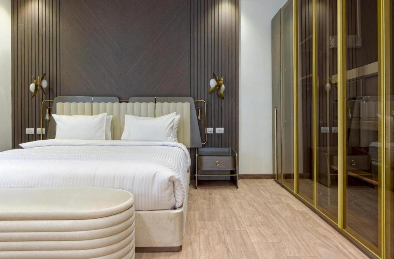 Luxurious 3 Bedrooms With Private Sauna And Jacuzzi